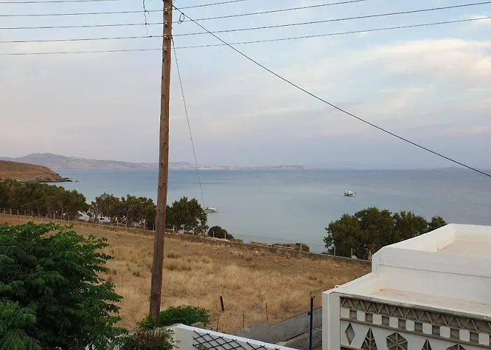 Galazio Kyma * Agios Ioannis (Tinos)